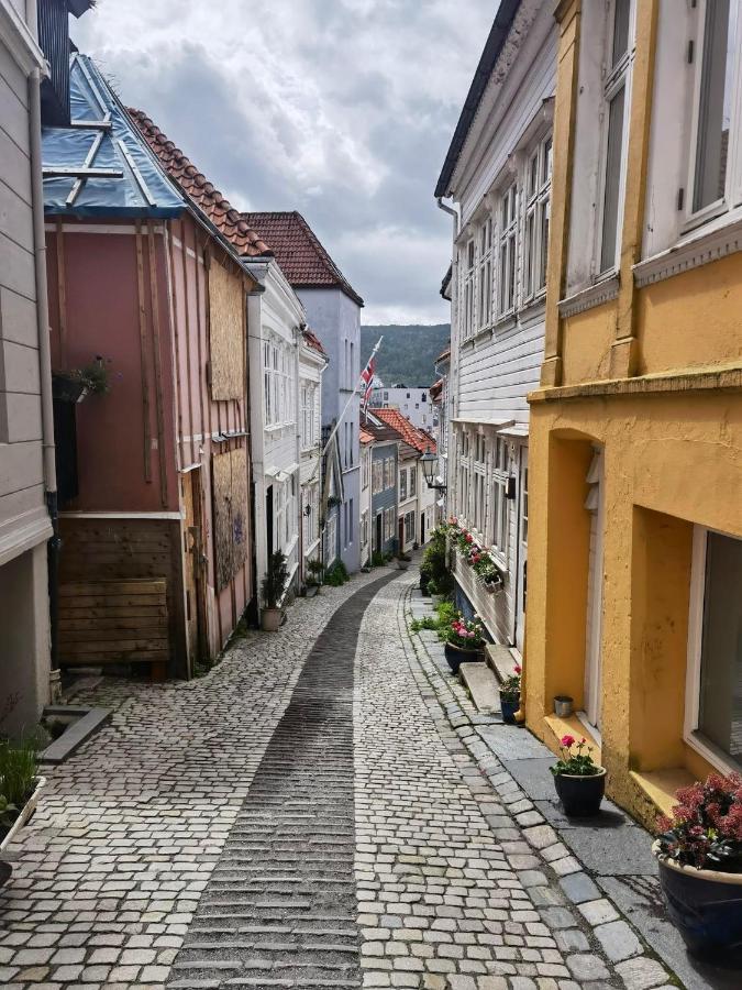 Feels Like Home -Free Parking -Attractive Location Bergen Kültér fotó